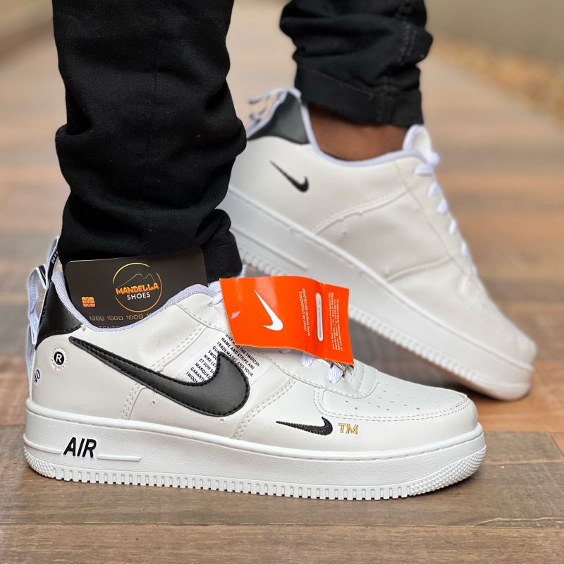 Nike air store force utility 42