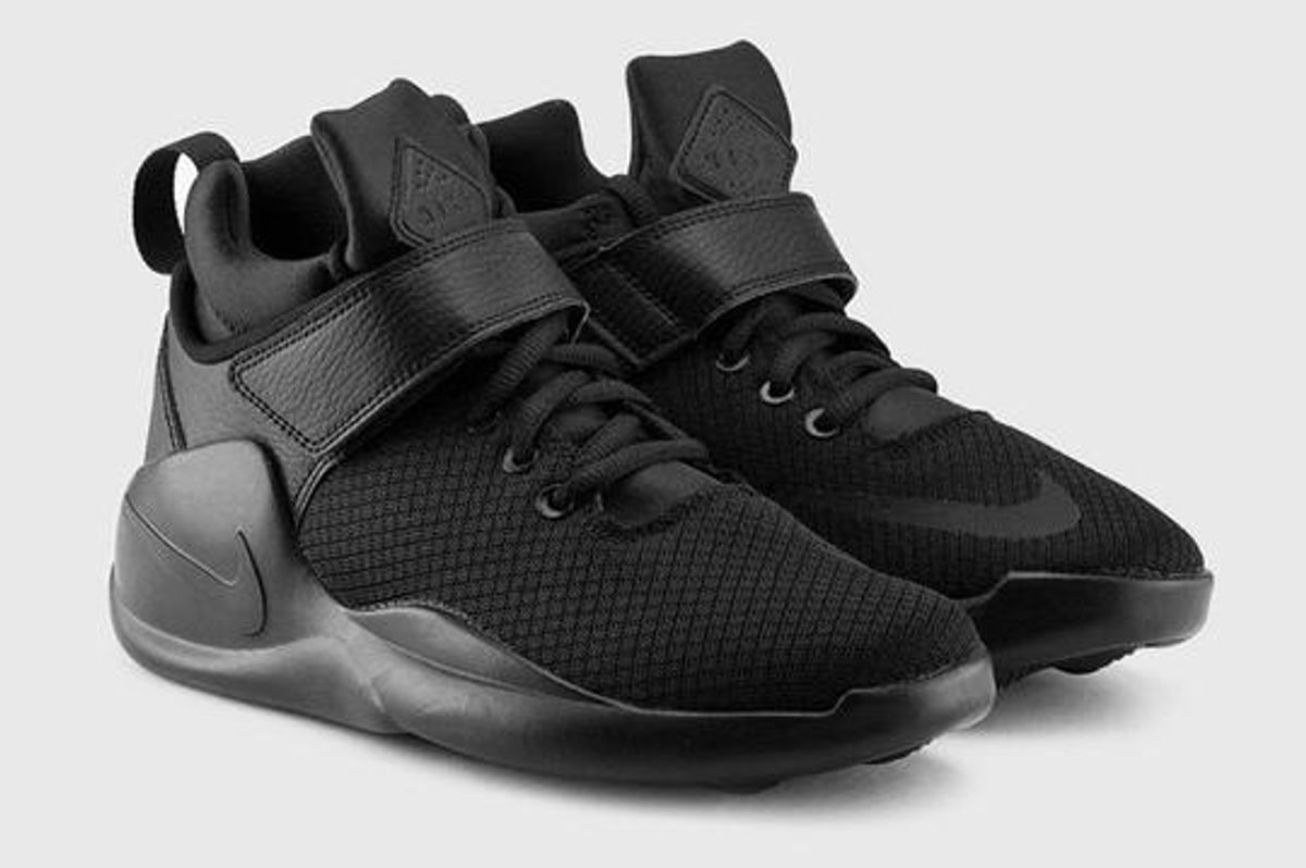 tenis kwazi nike