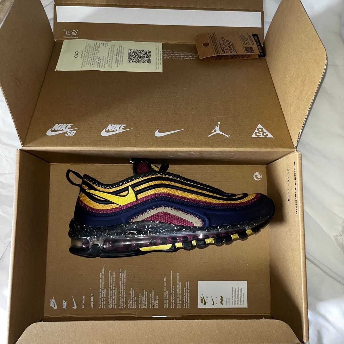 Air max store 97 cardboard box