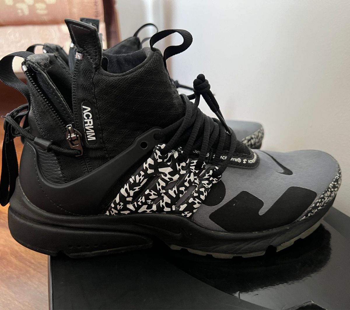 Nike acronym hot sale presto mid