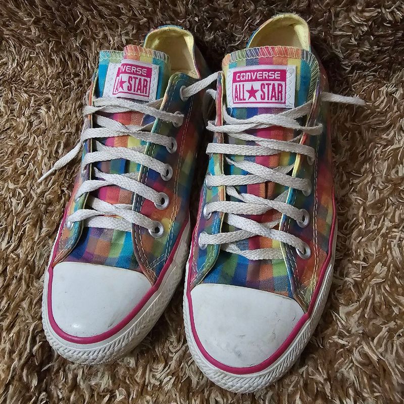 All Star Vestido Colorido Com Tenis Tênis Converse All Star