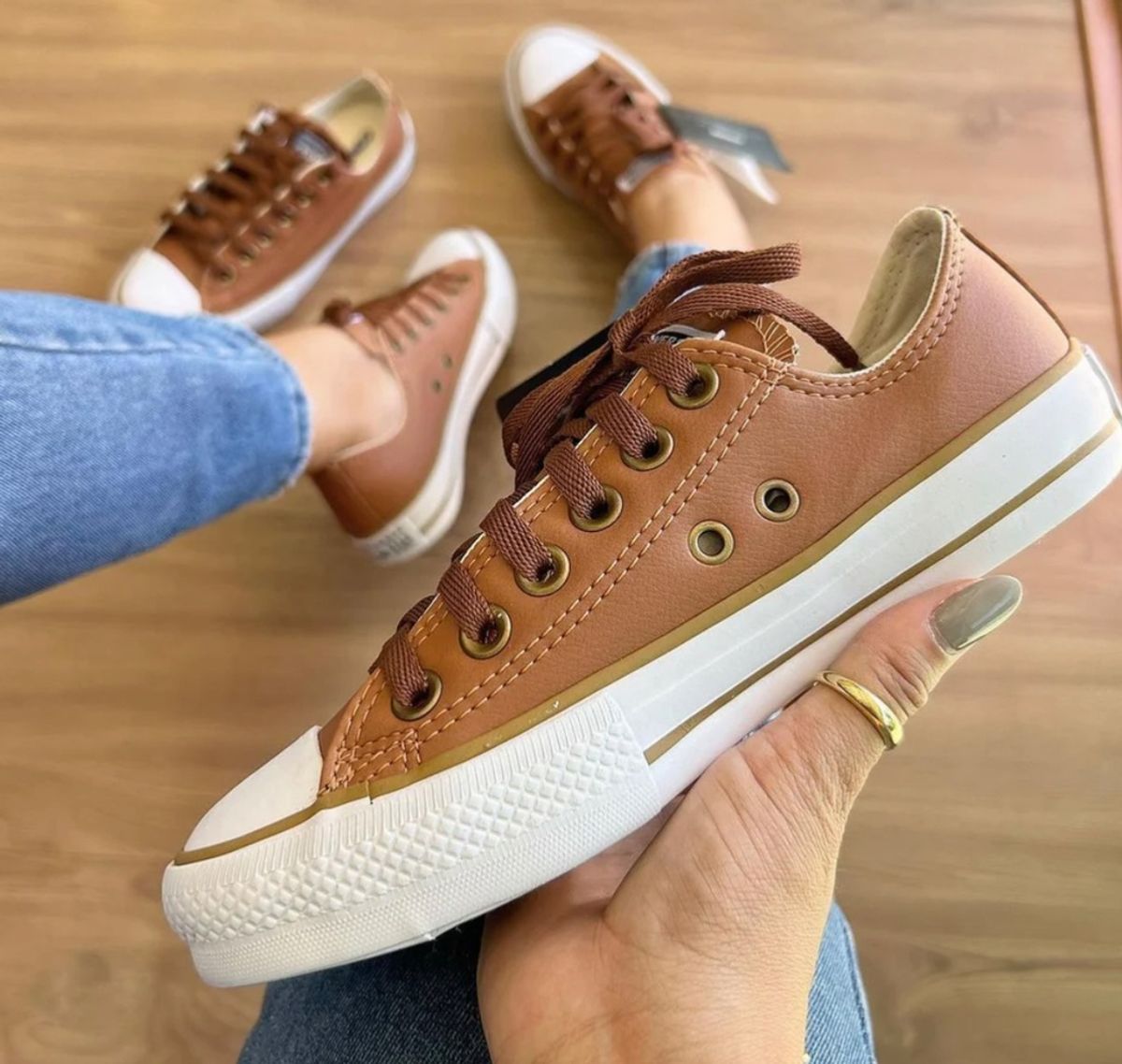 All star best sale couro caramelo