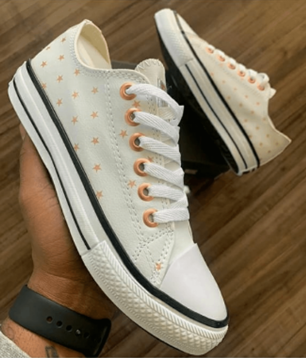 all star branco com estrelinhas