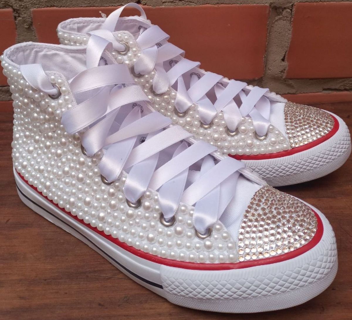 Tenis customizado best sale com pedras