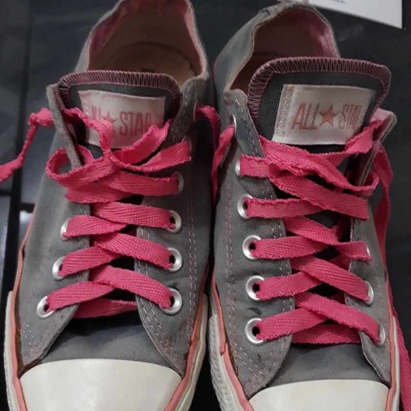 Tenis Allstar Cinza e Rosa All Star Usado 83257302 enjoei