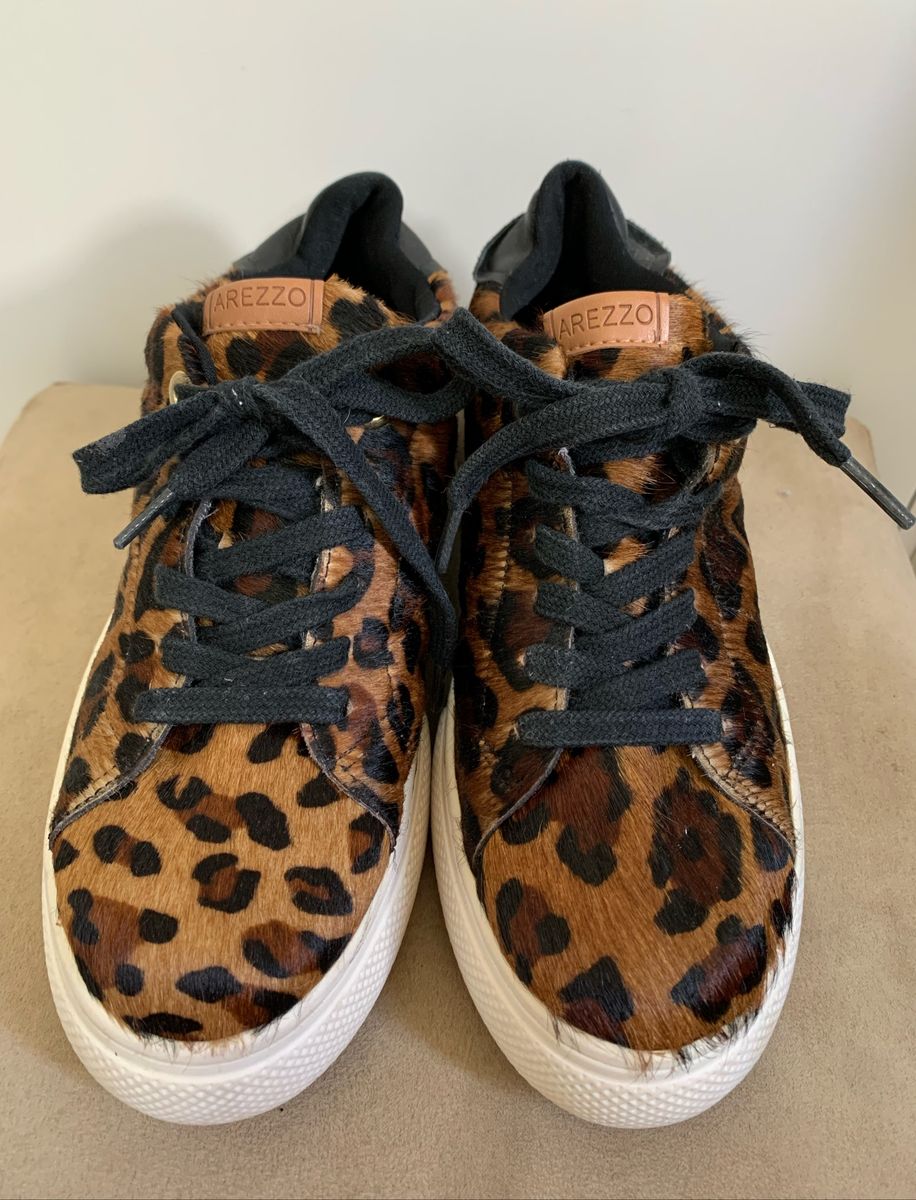 tenis arezzo animal print