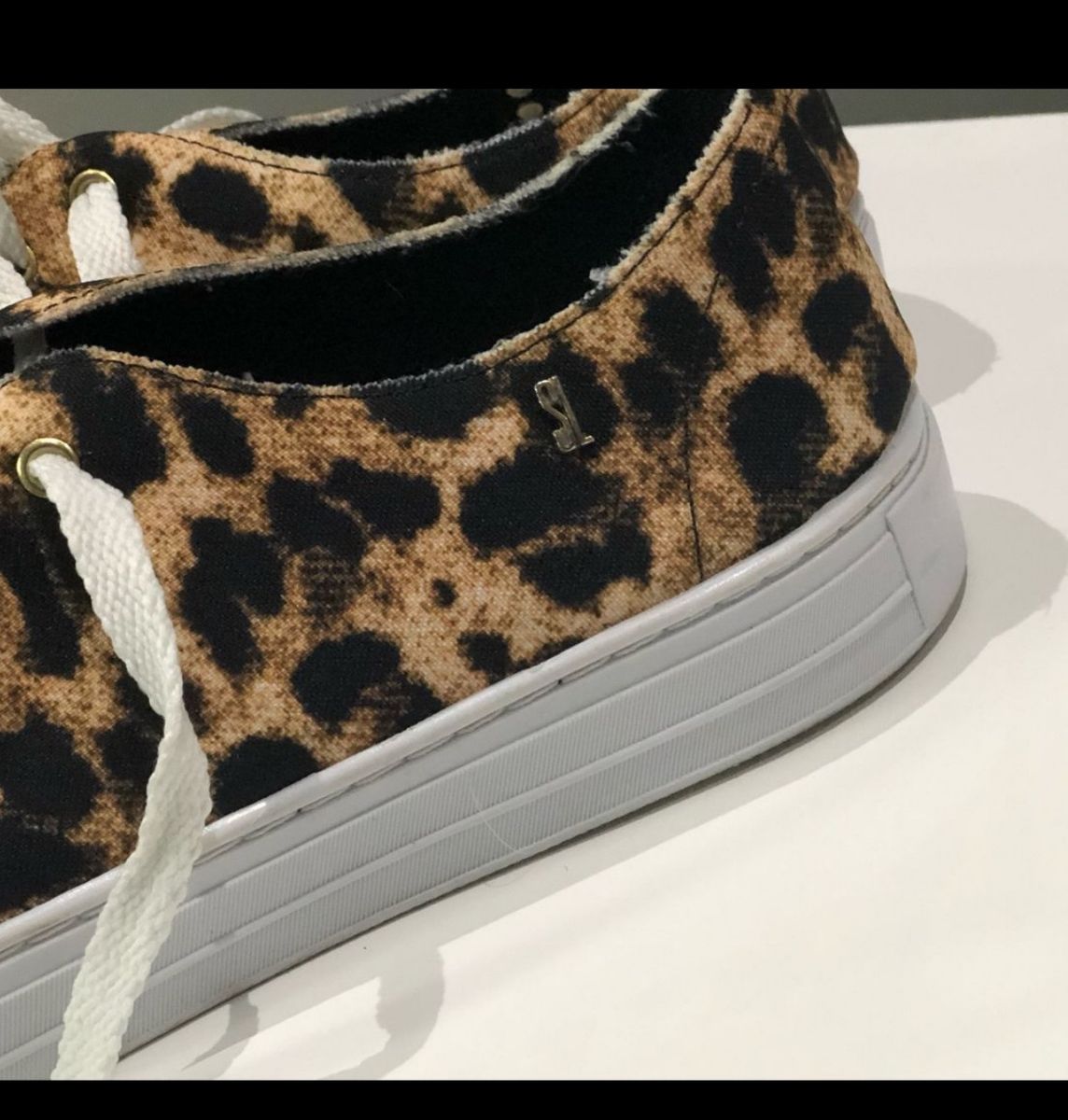 tenis animal print santa lolla