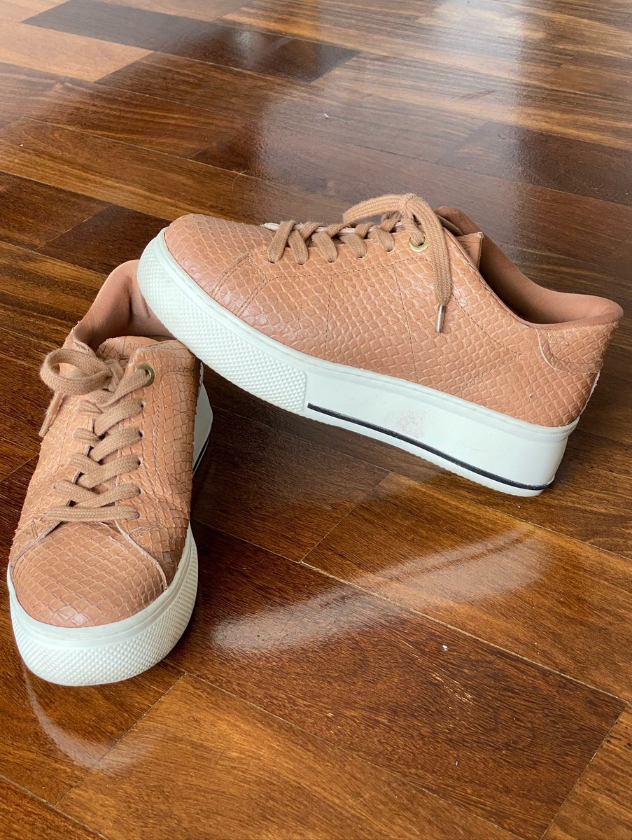 Tenis Arezzo Caramelo em Croco T nis Feminino Arezzo Usado 40197615 enjoei