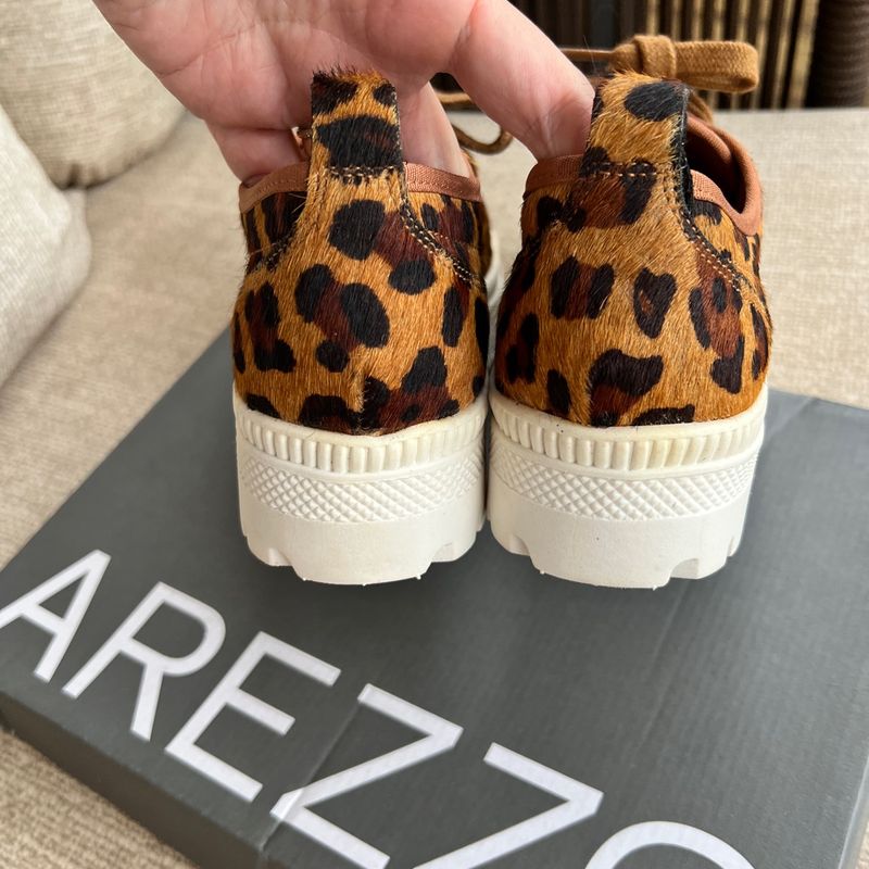 T nis Arezzo On a Couro Animal Print Branco Tratorado Desejo Esgotado No Site T nis Feminino Arezzo Nunca Usado 89274110 enjoei