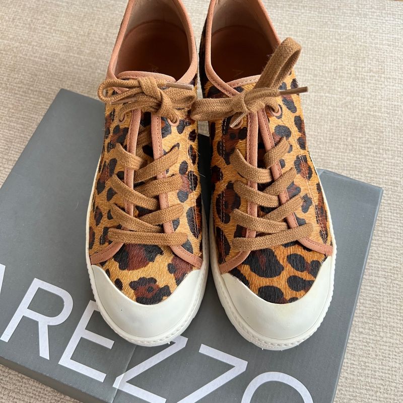 T nis Arezzo On a Couro Animal Print Branco Tratorado Desejo