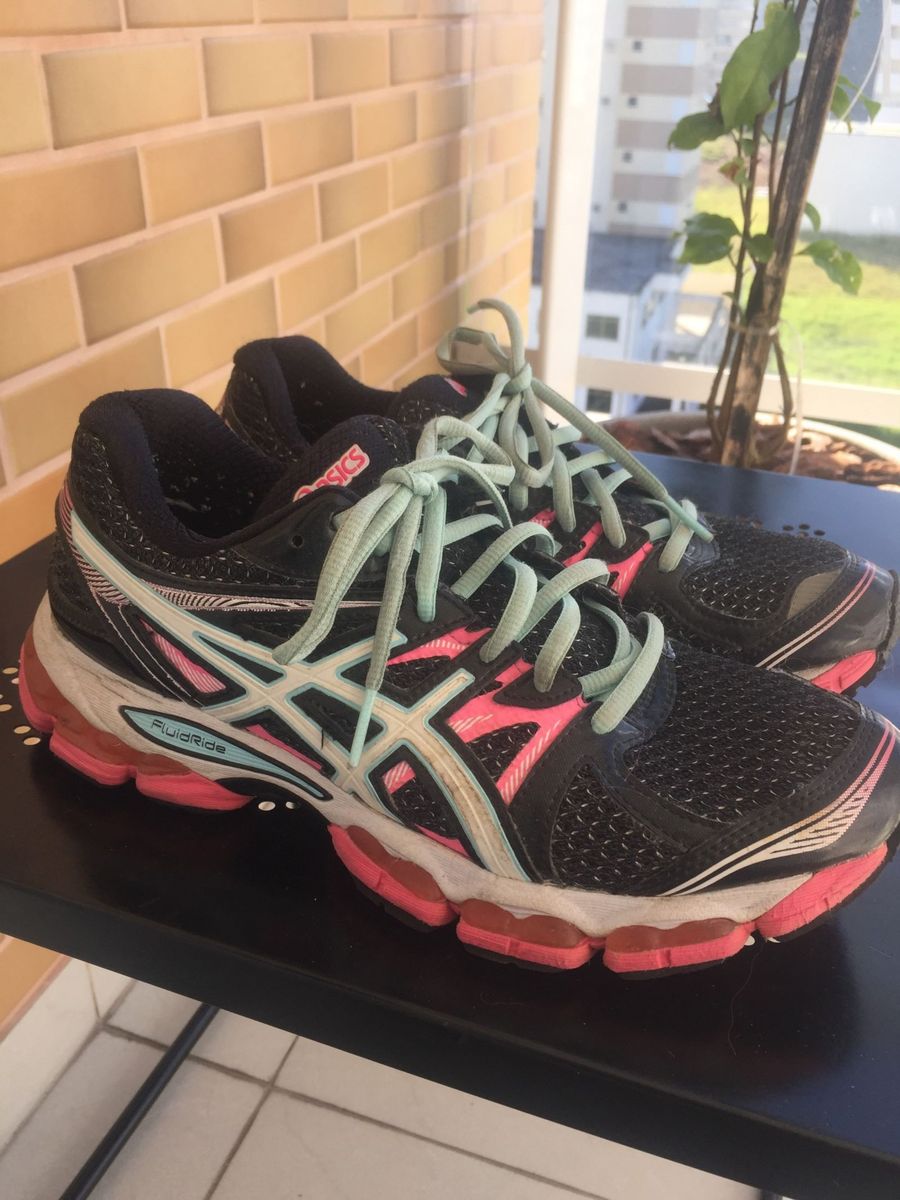 tênis asics gel rocket 8