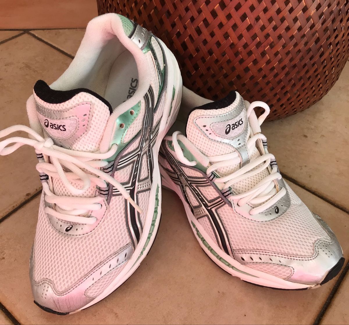 tenis asics feminino duomax