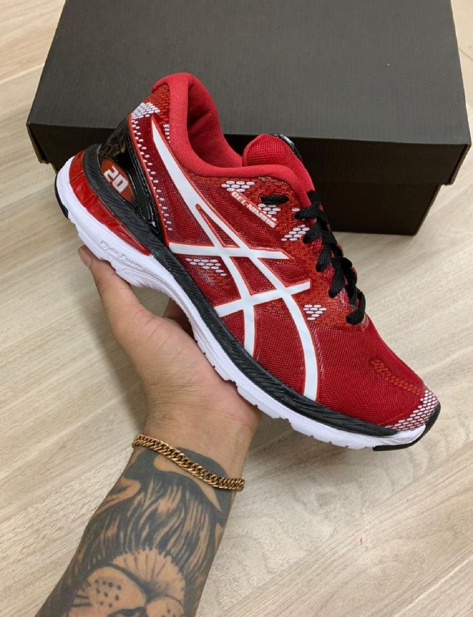 tenis asics mais top