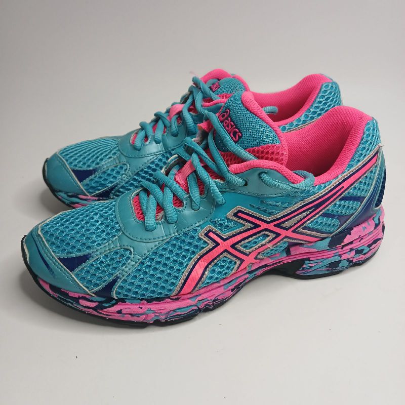 Tenis asics original store feminino