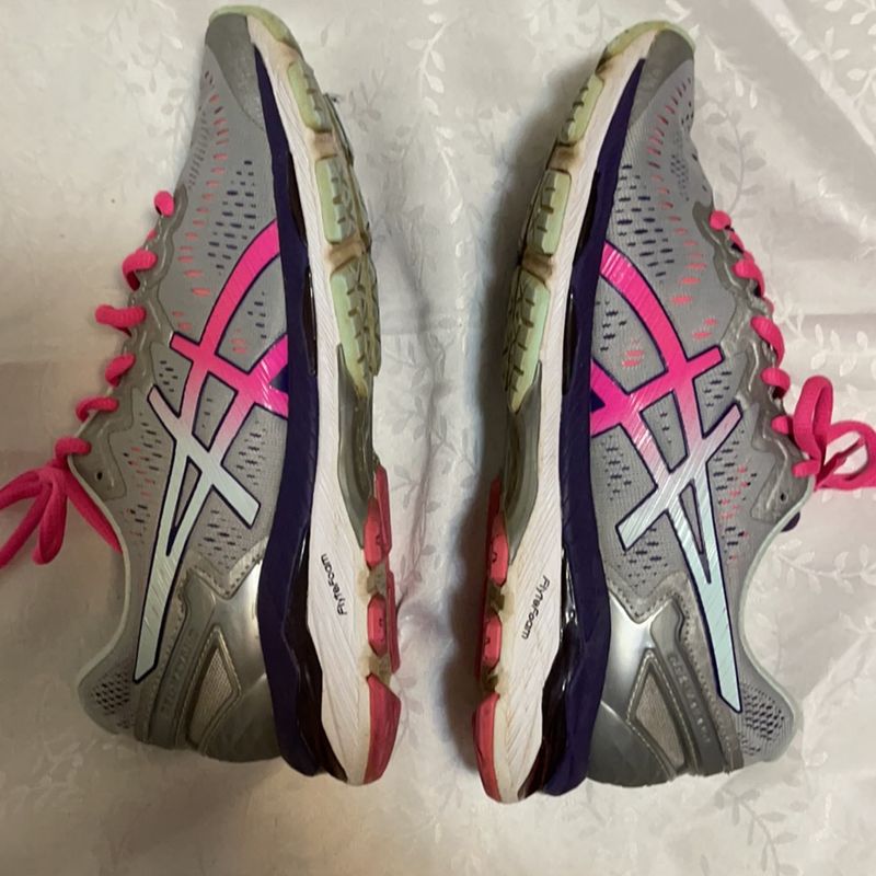 Tenis asics 2024 flytefoam feminino