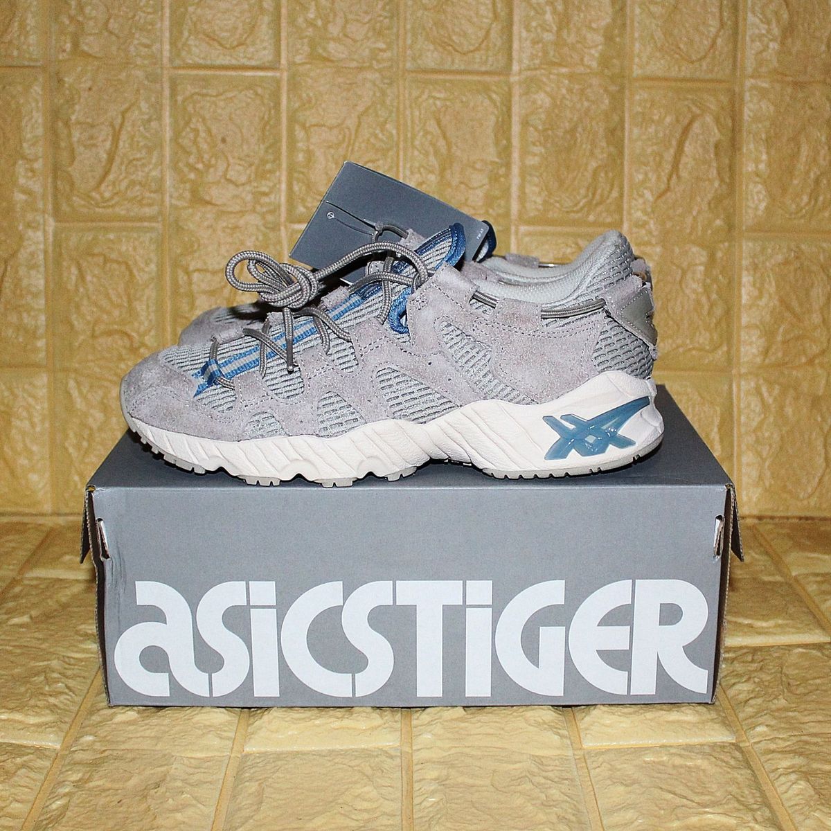 asics gel mai grey