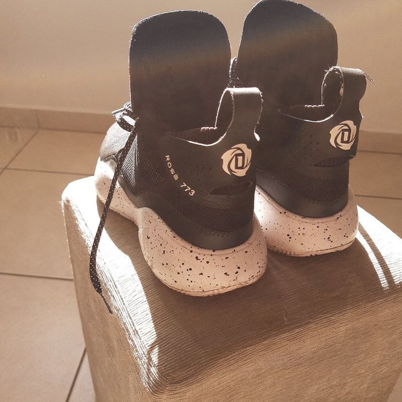 Derek rose tenis clearance