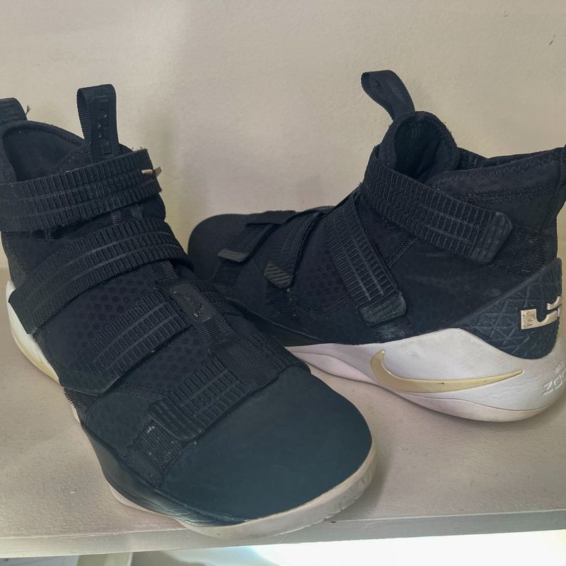 Lebron soldier xi basketball 2024 shoes