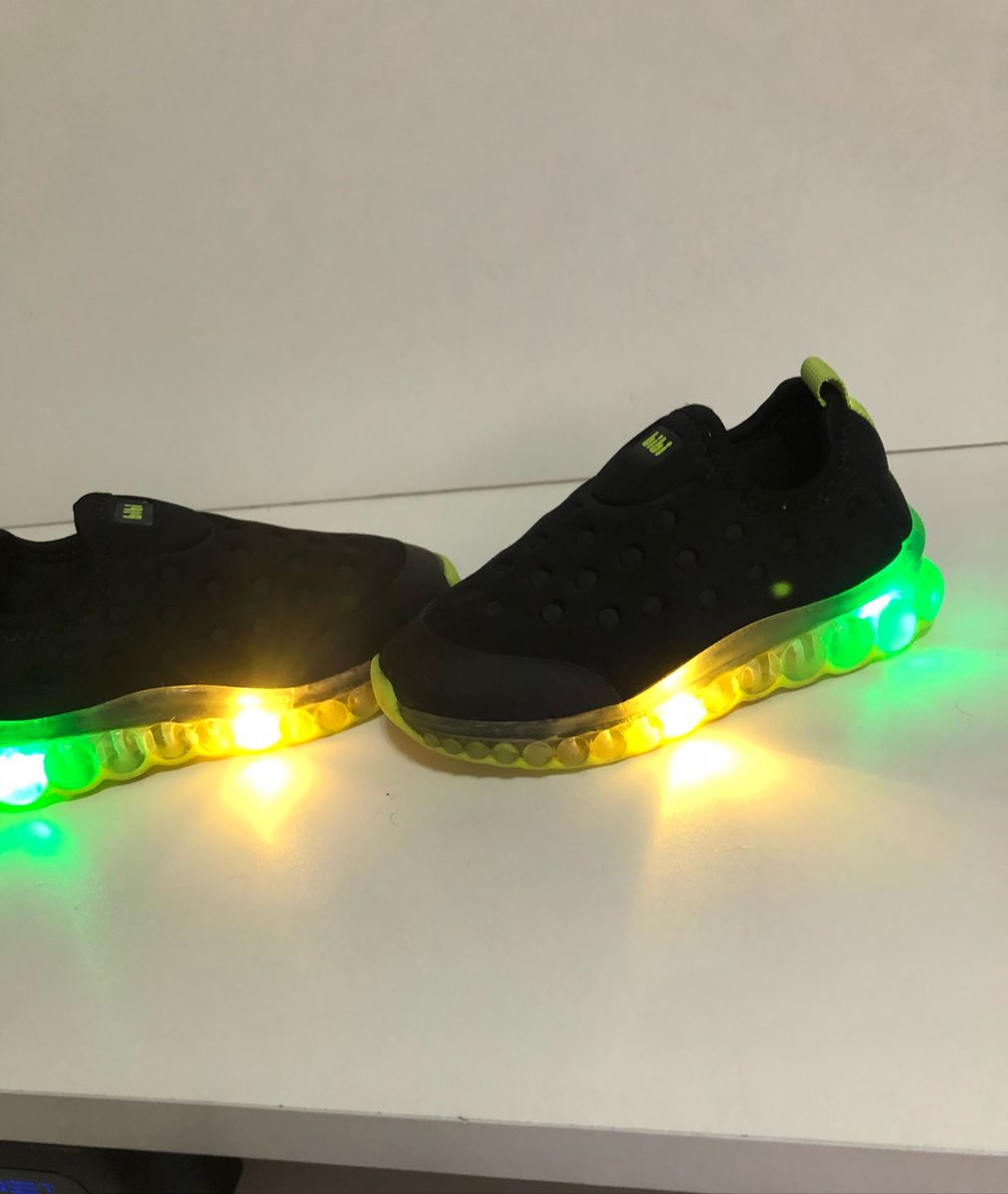 tenis bibi led menino