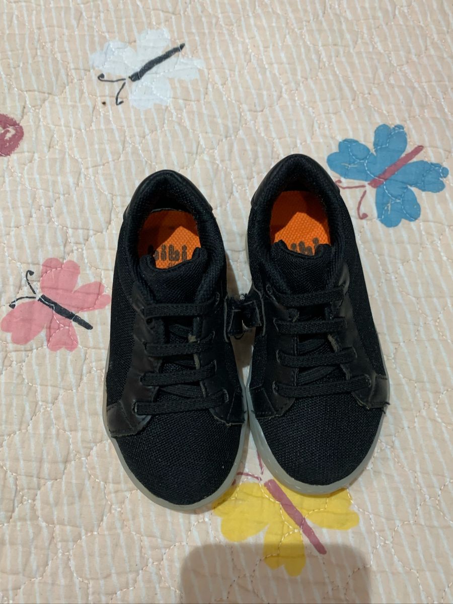 tenis bibi que pisca