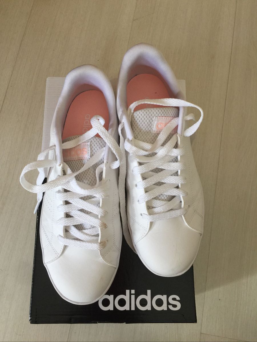 tenis adidas feminino passeio