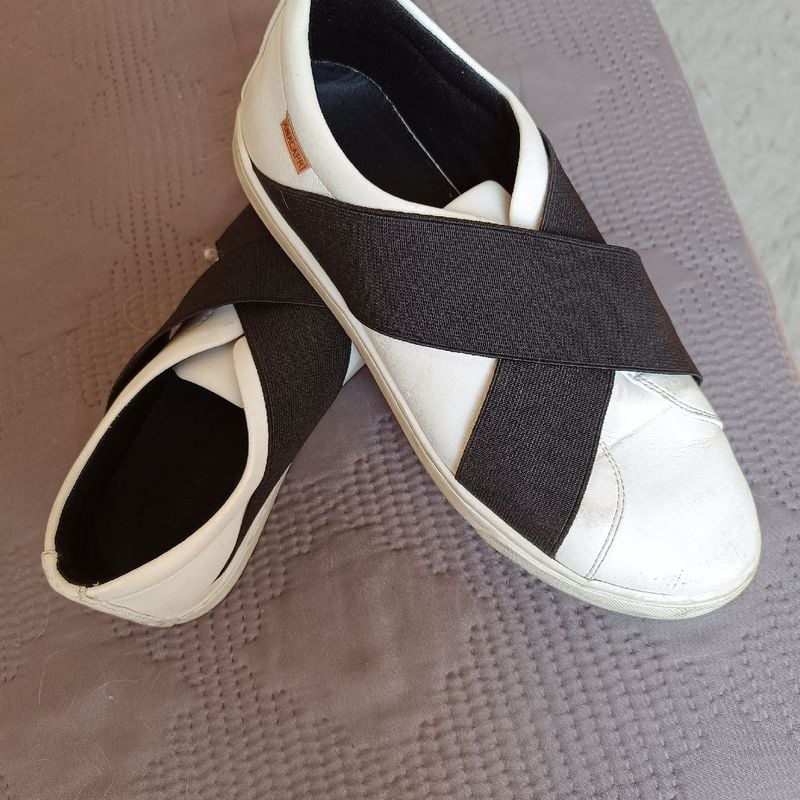 Tênis Branco com Elástico Preto Anacapri Anacapri Usado