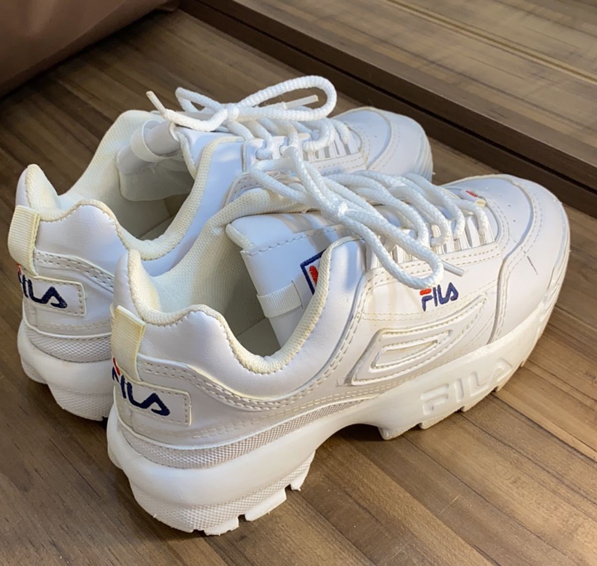 tenis parecido com o fila disruptor