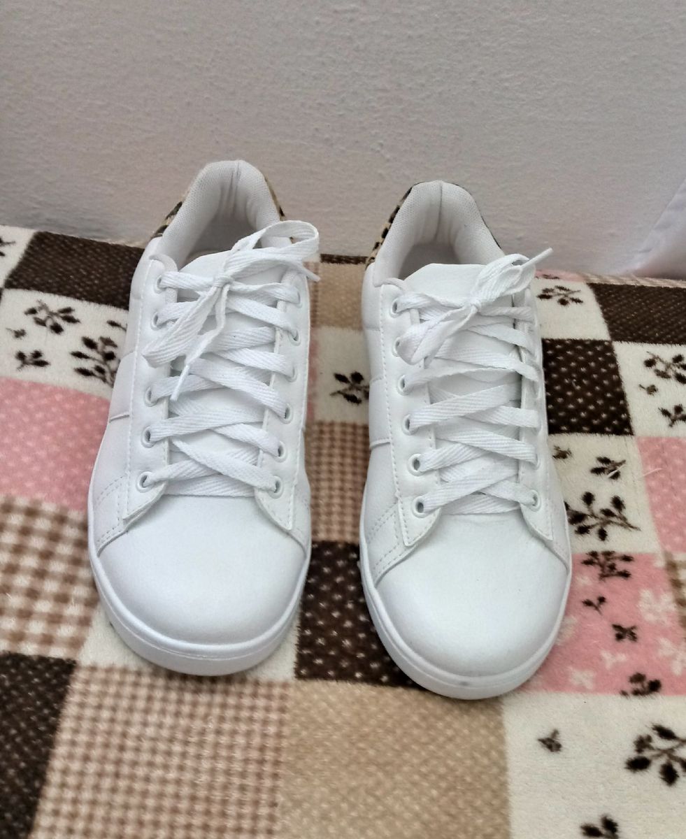tenis branco oneself