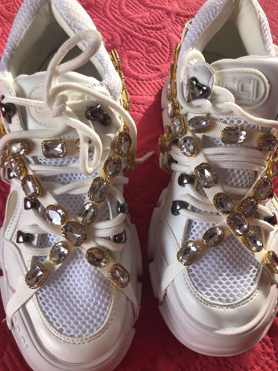 gucci tenis com pedraria