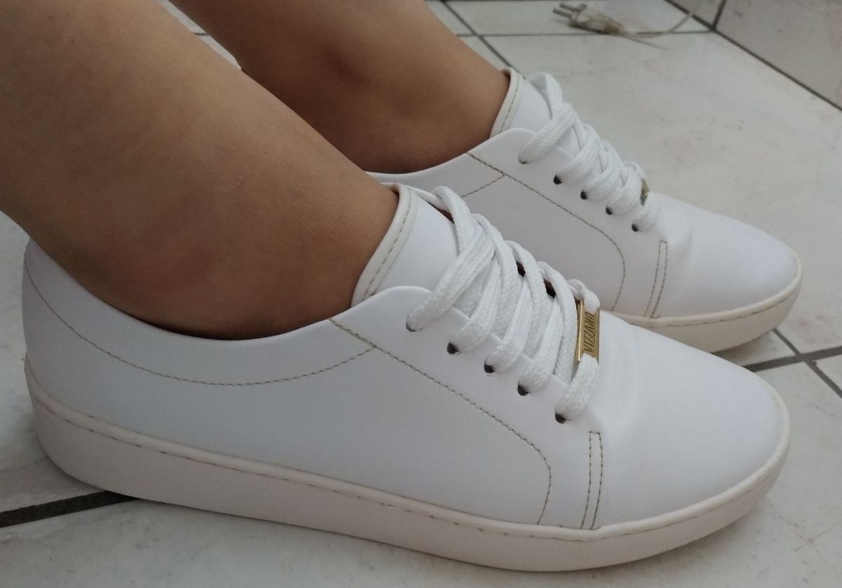 tenis da vizzano branco