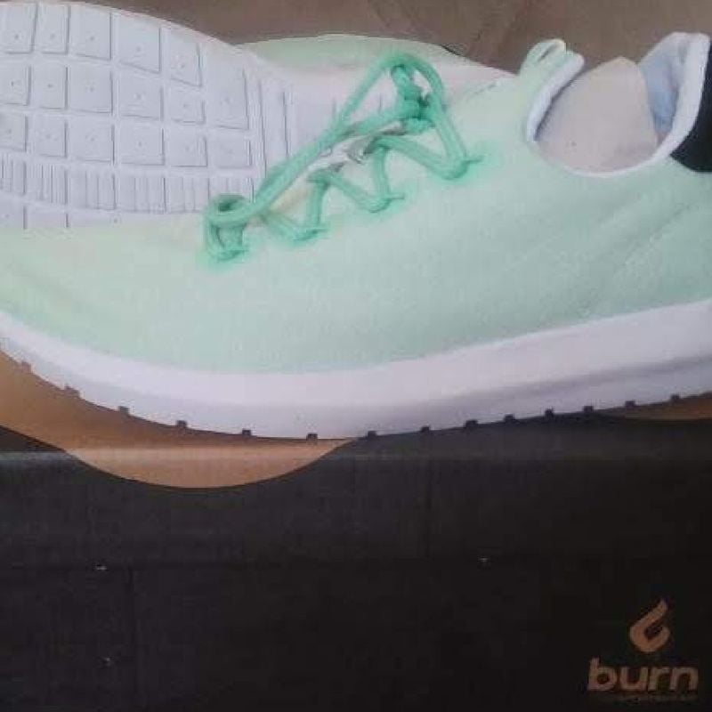 Tenis burn feminino é fashion bom