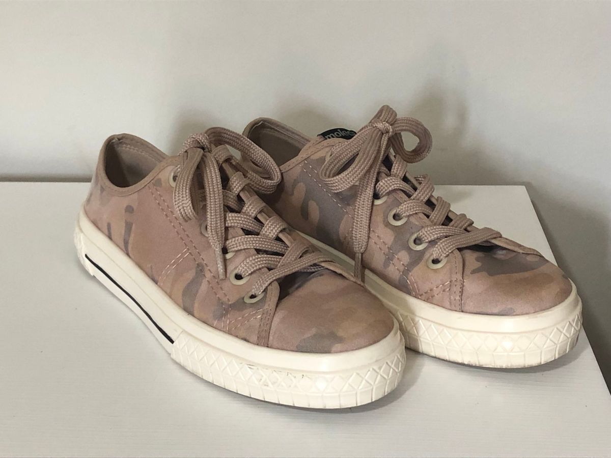 tenis camuflado moleca