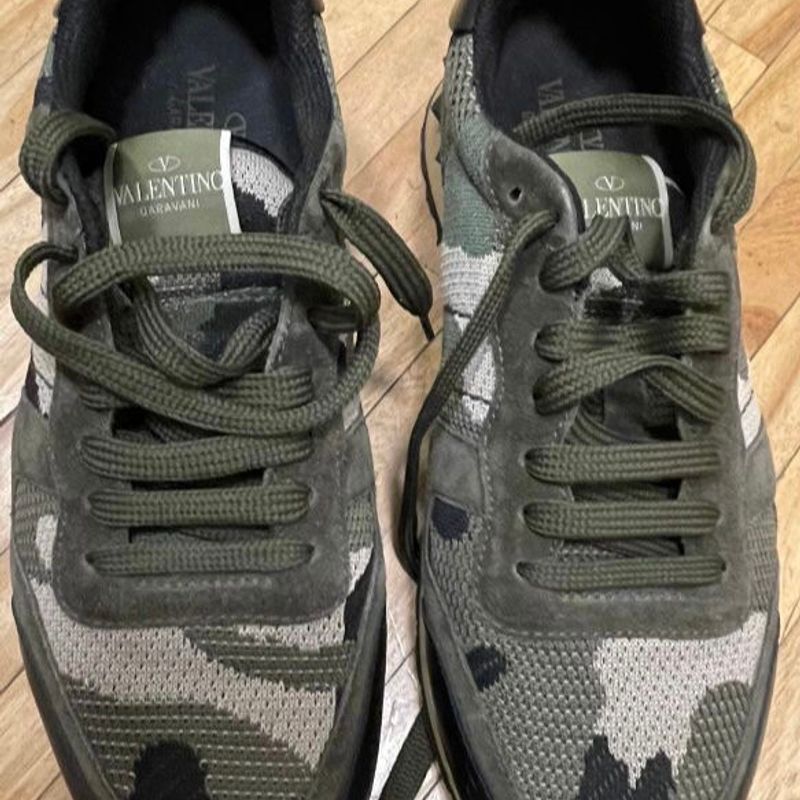 Tenis best sale valentino camuflados