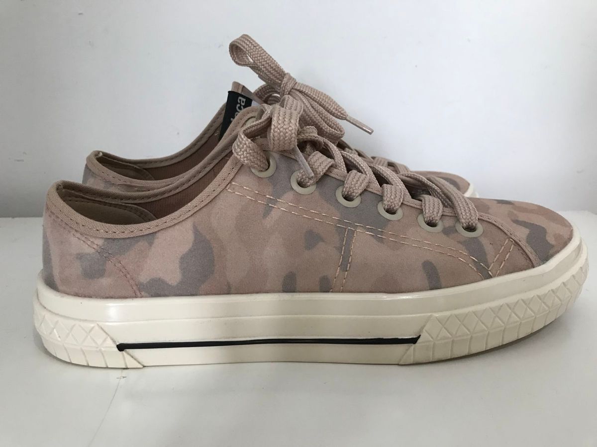 tenis camuflado moleca