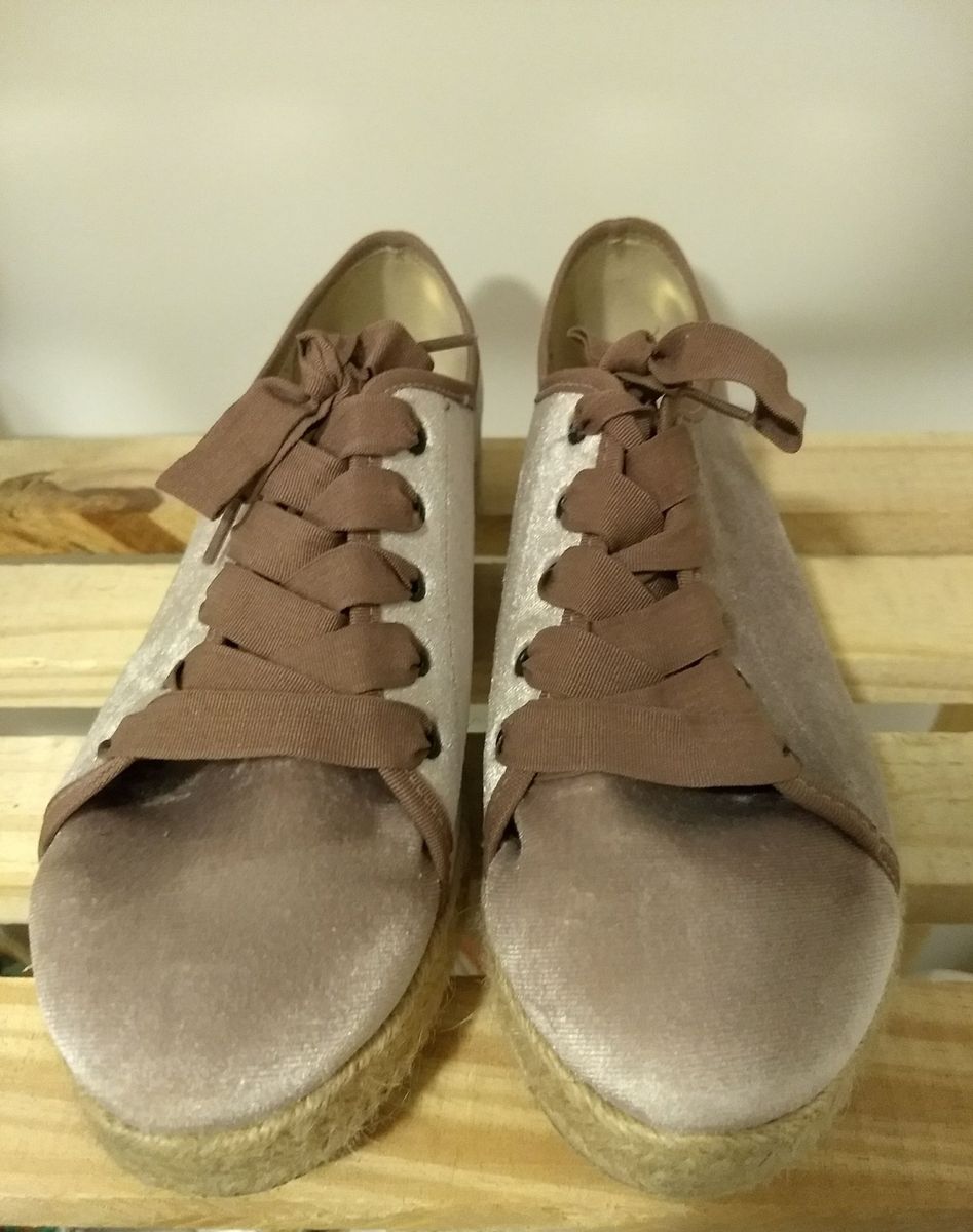 tênis camurça moleca