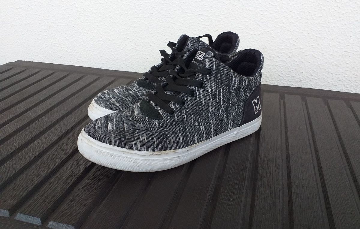 tenis mary jane preto cano alto