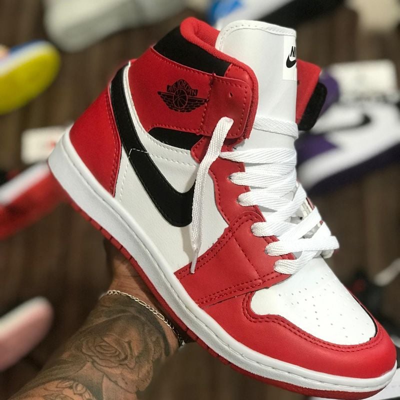 Tênis Cano Alto Vermelho com Branco Masculino Nunca Usado