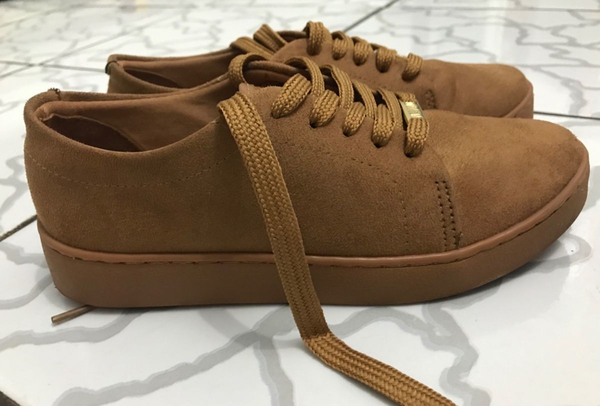 tenis vizzano caramelo