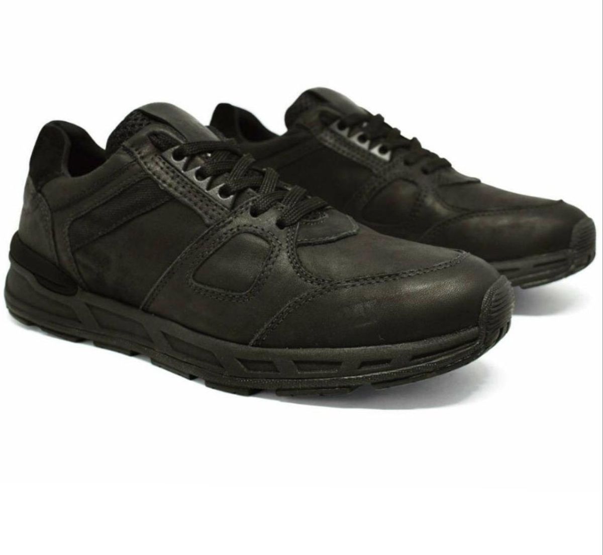 tenis caterpillar preto