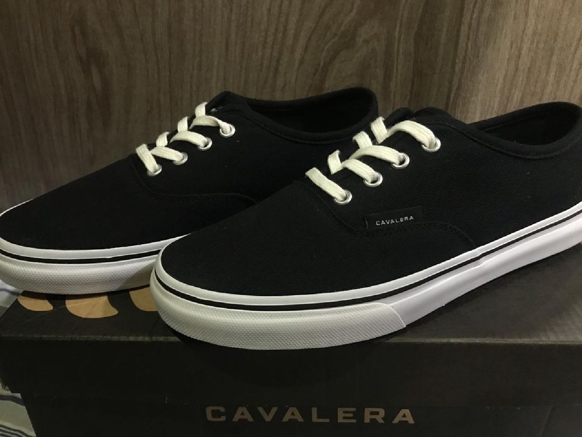 tenis cavalera todo preto