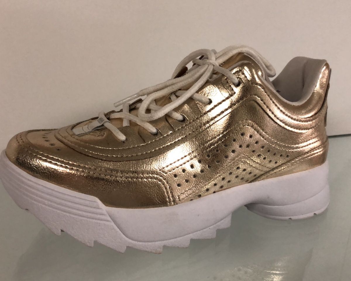 tenis dakota dourado