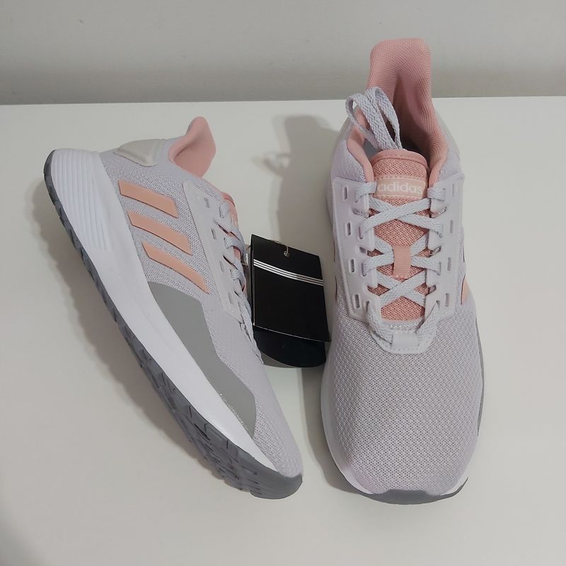 Tenis cinza com rosa 2024 adidas