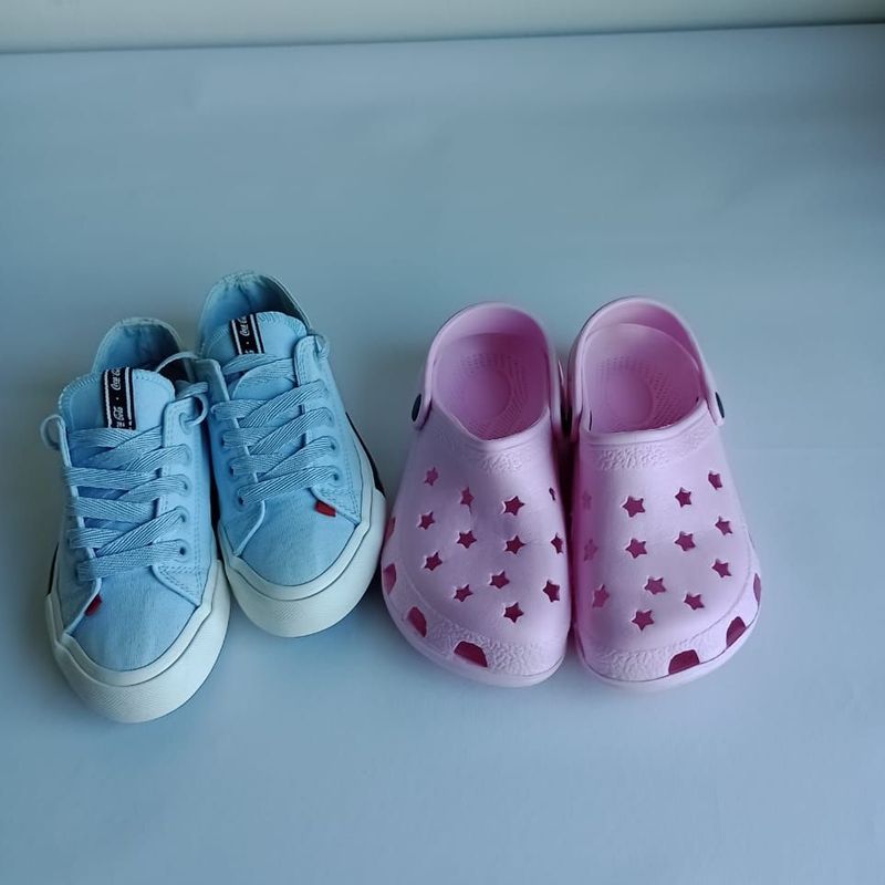 Crocs celeste best sale y rosa