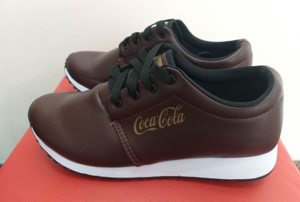 tenis da coca cola feminino marrom