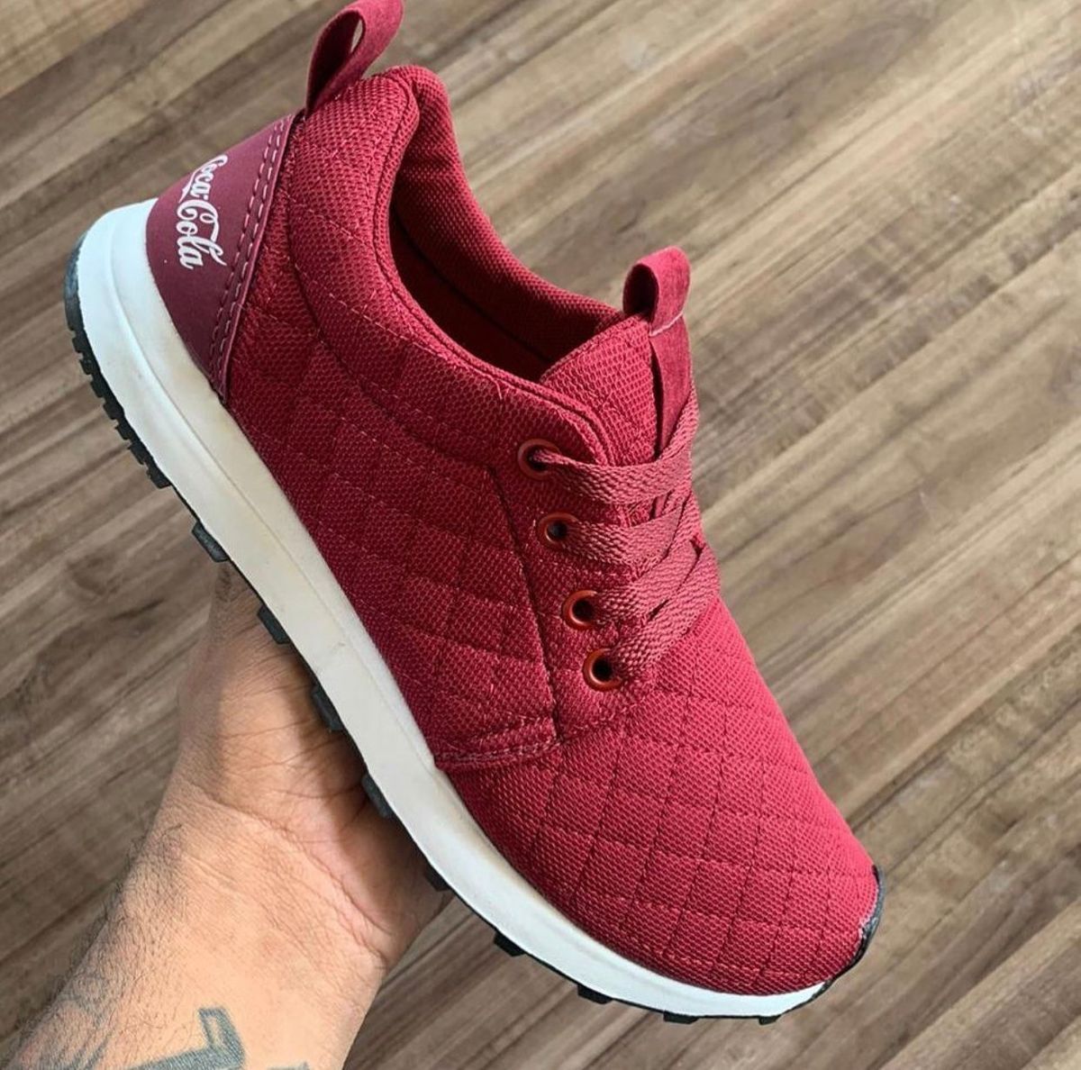tenis da coca cola vermelho