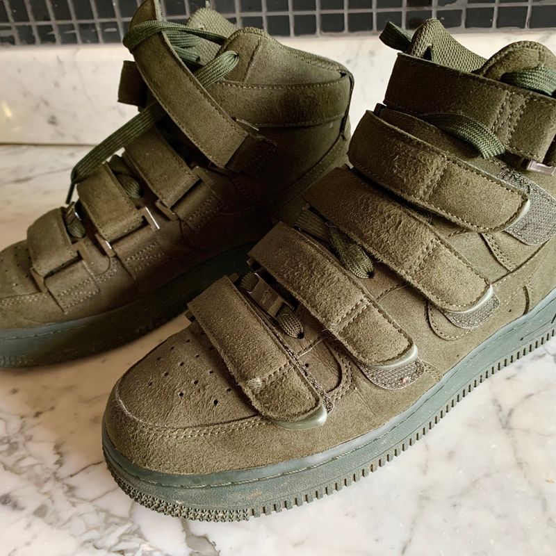 Tenis Collab Billie Eilish X Nike Air Force 1 High Sequoia Tenis Collab Billie Eilish X Nike Air Force 1 High Sequoia