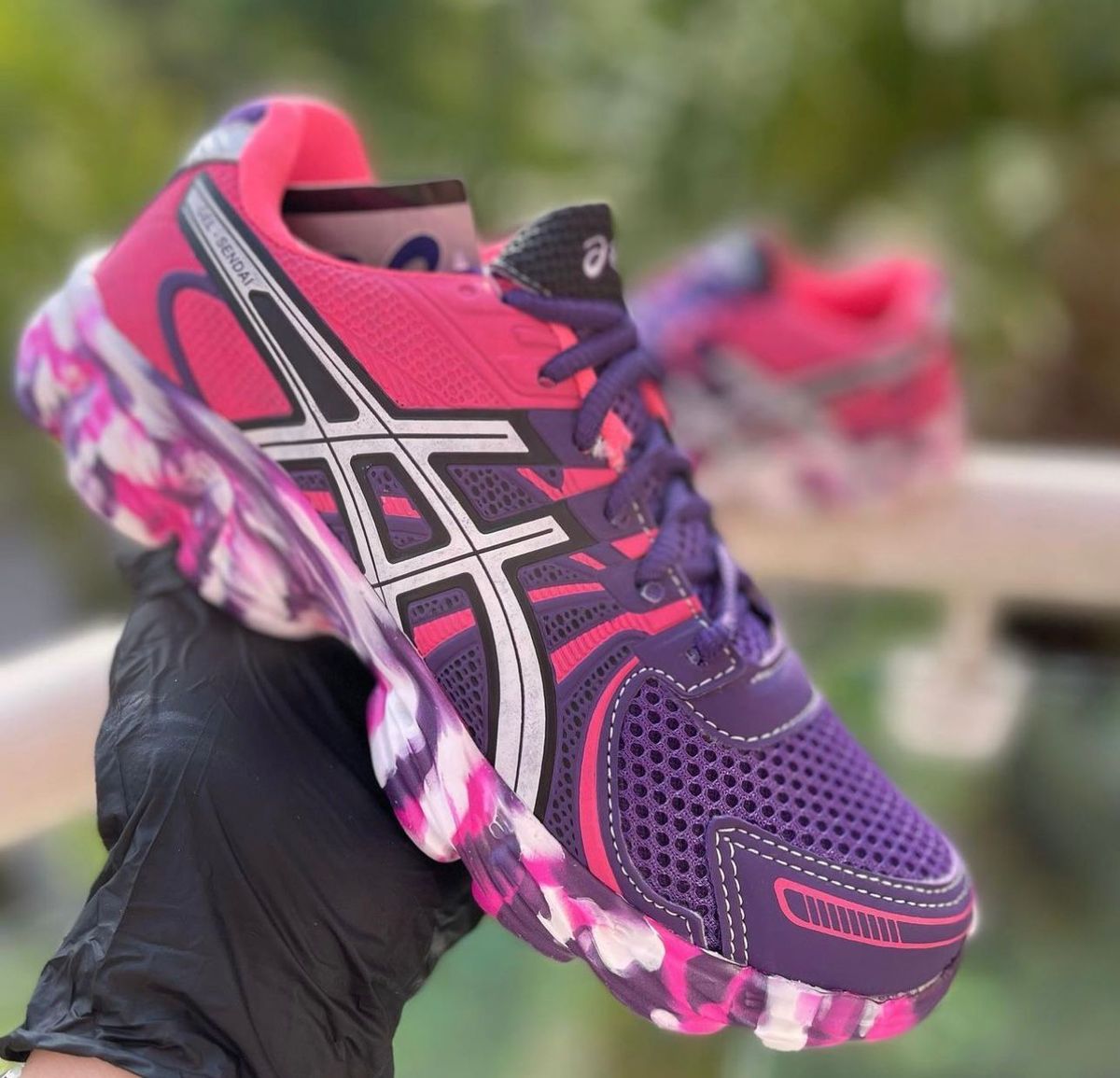 Tenis colorido feminino store asics