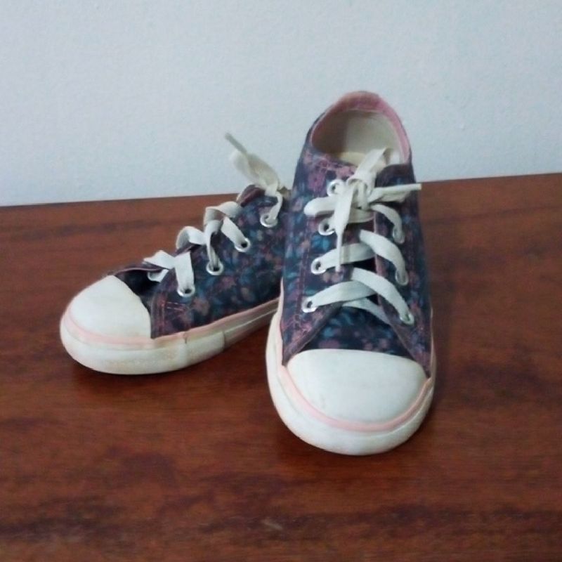 Converse 2024 flores verde