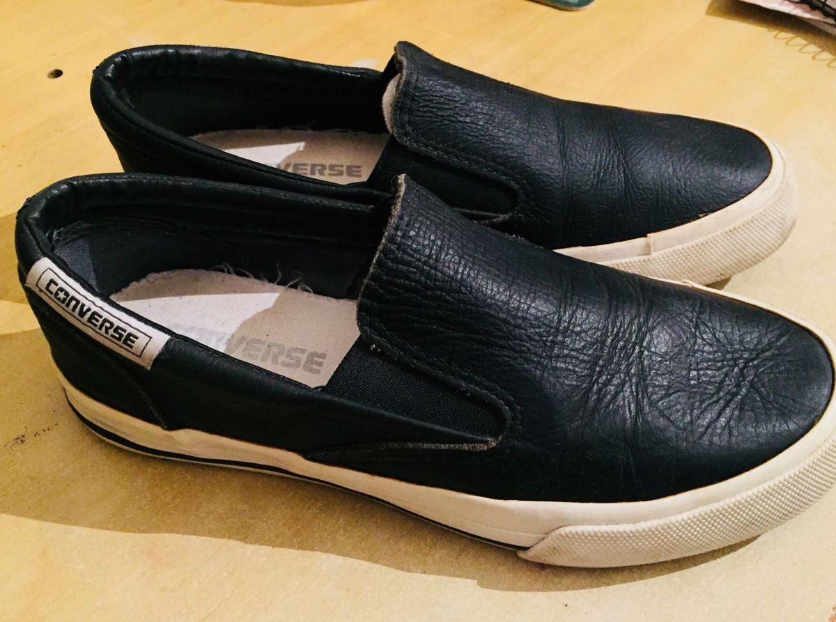converse slip on couro