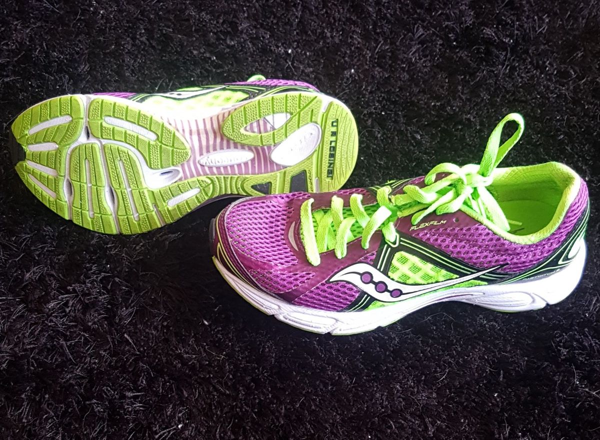 saucony tenis corrida